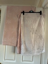 George Home Snowflake Pattern King Size Duvet Cover & 2 Pillowcases. Pink/White