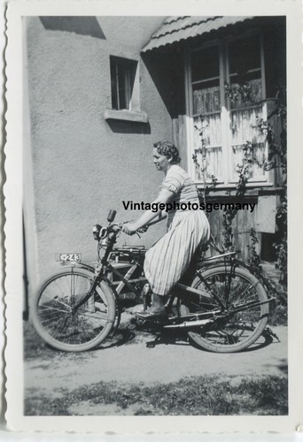 Z7147 photo 1930s motorcycle - z7147,