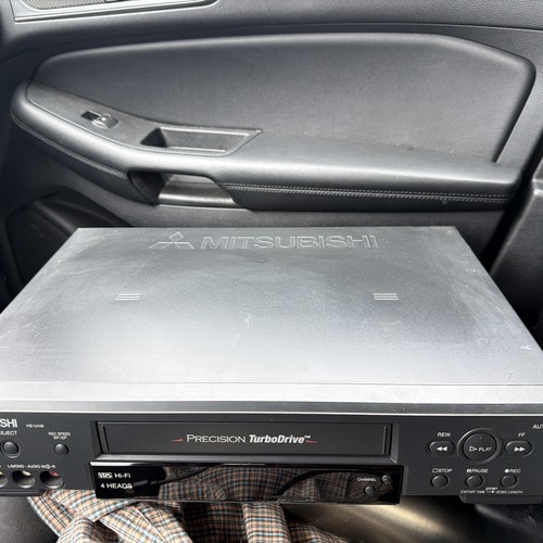 Mitsubishi u448 vcr - mitsubishi, player
