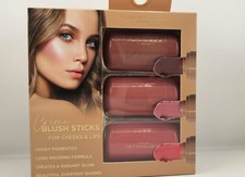 Ruby & Millie Creme blush