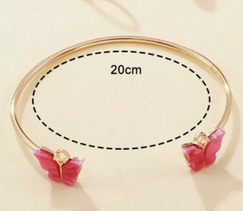 Gold bracelet with pink