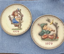 Set of 2 Hummel Plates Hum 269