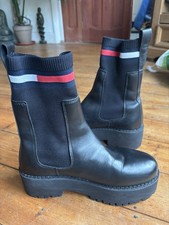 Tommy Hilfiger Women’s Size