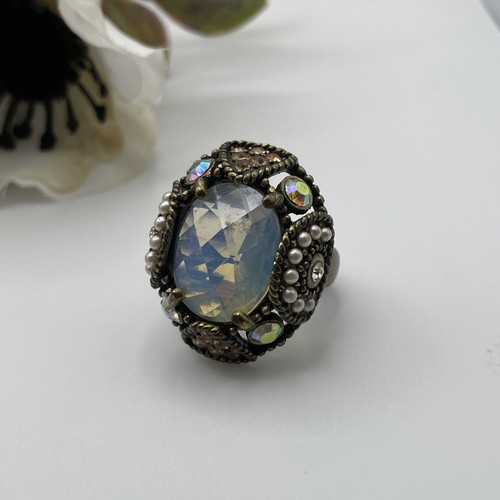 Gold tone medieval style - gold,