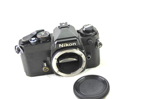 Nikon 35mm slr camera - fe, body