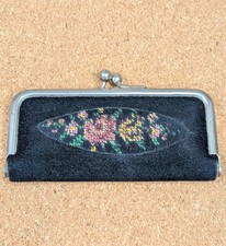 VTG Petit Point Manicure Kit Kiss Clasp Germany Solingen Palme-Werken Palm Trees