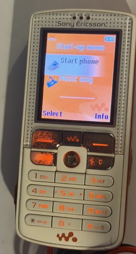 Sony ericsson walkman w800i - sony,