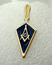 Freemason Mason Trowel lapel