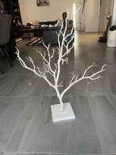 White Twig Tree