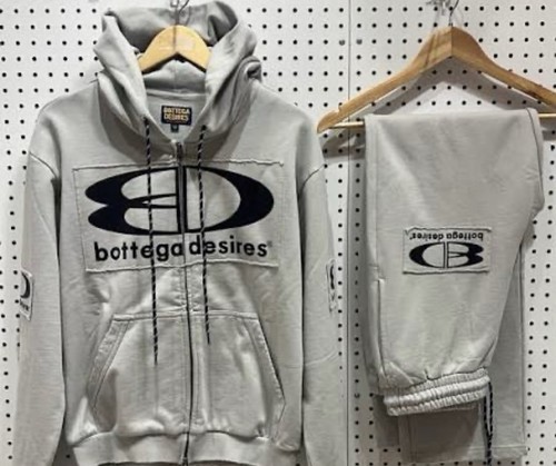 Bottega desires grey logo 2pc - logo,