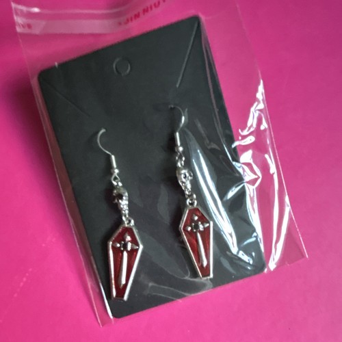 Red enamel coffin - red, dangly