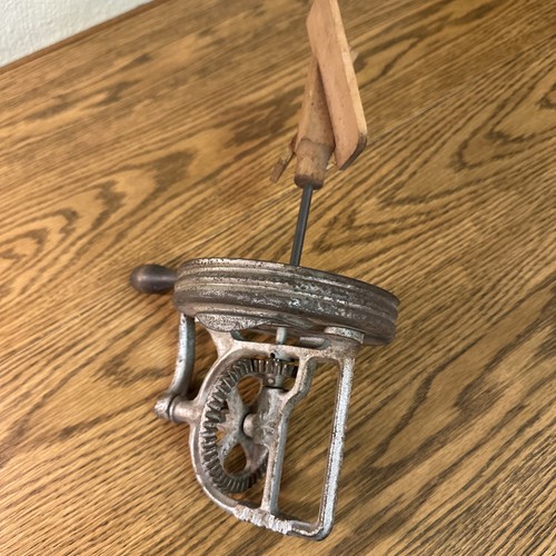 Antique dazey butter churn - dazey,