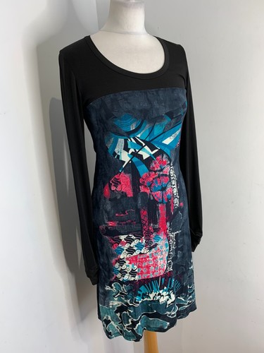 Save the queen dress vgc - queen,