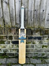 Gunn & Moore GM Catalyst Original LE (Limited Edition) Cricket Bat SH - 2lbs 8oz