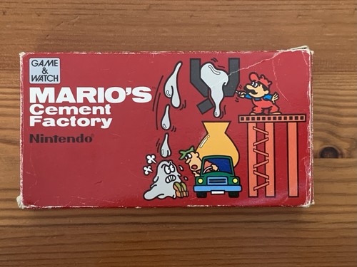 Nintendo game watch - &,