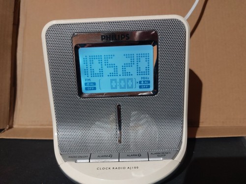 Phillips clock radio station - clock,