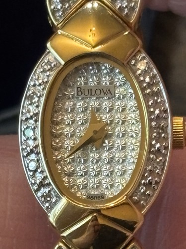 Vintage bulova gold tone - bulova,