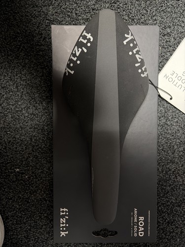 New fizik arione kium - new, black