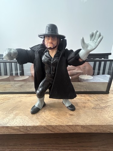 Hasbro wwf undertaker - hasbro,