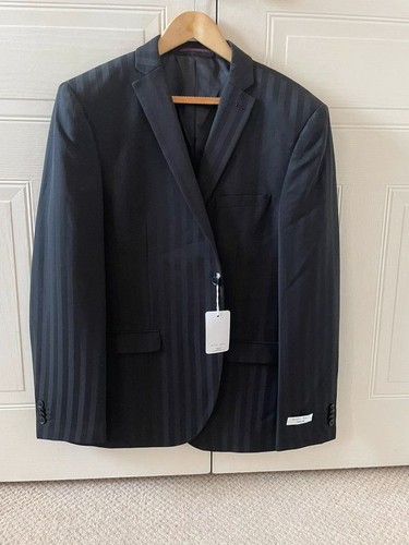 Bnwt black stripe - stripe, style