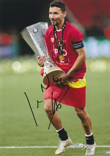 Signed jesus navas sevilla - jesus, fc