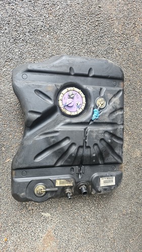 Fuel tank for - , jeep