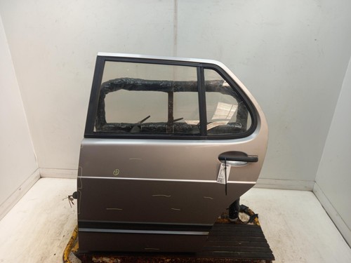 Saab 900 left rear door - left,