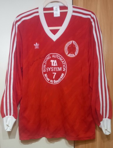 Rare adidas vtg - rare, signed