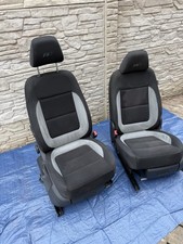 VW Tiguan R-Line Front Seats (2010–2016)