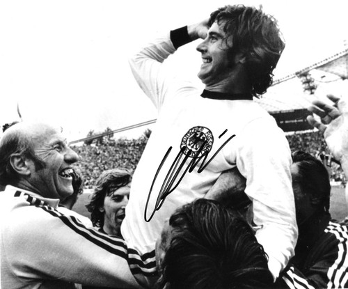 Gerd muller germany celebrates - muller,
