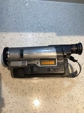 SONY CCD-TR1100E Handycam Kit