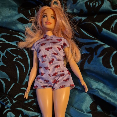 Barbie curvy fashionista - barbie,