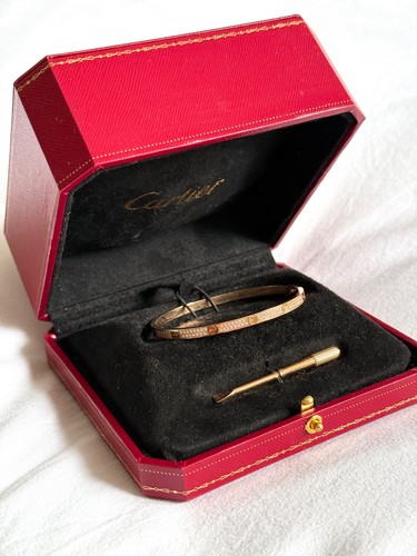 Cartier small paved love - small,
