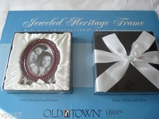 OLD TOWN PHOTO FRAME