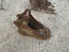 11" excavator toothless bucket