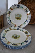 VINTAGE RETRO WOOD & SON HOLLY COTTAGE 5 X 10 1/2 INCH PLATES