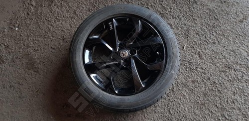 Vauxhall corsa sri - sri, stud