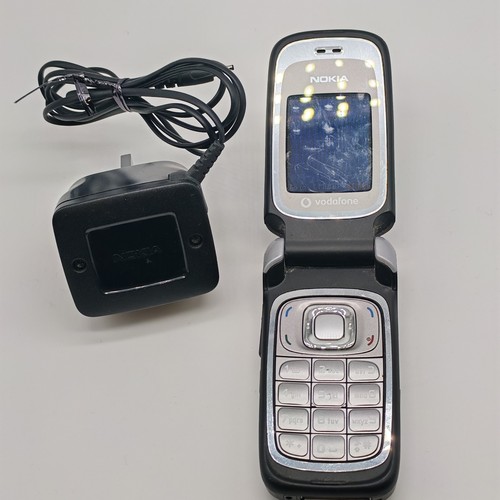 Nokia 6085 flip mobile - nokia,