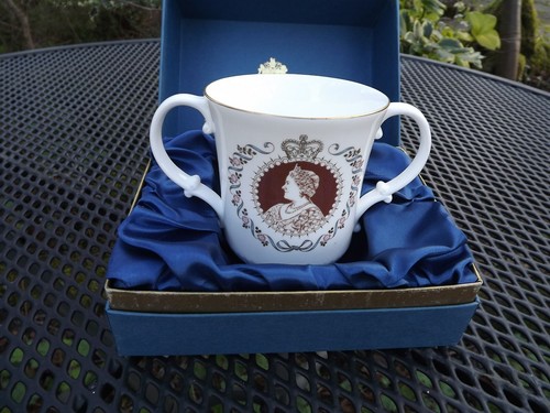 1980 royal doulton queen - royal,