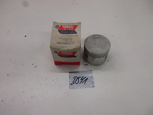 Piston 2l0 1637 - piston, d541