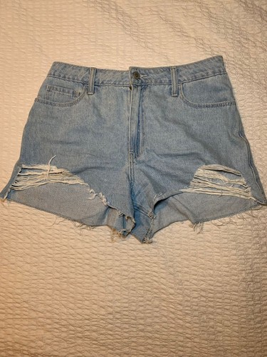 Hollister shorts women w28 new - w28,