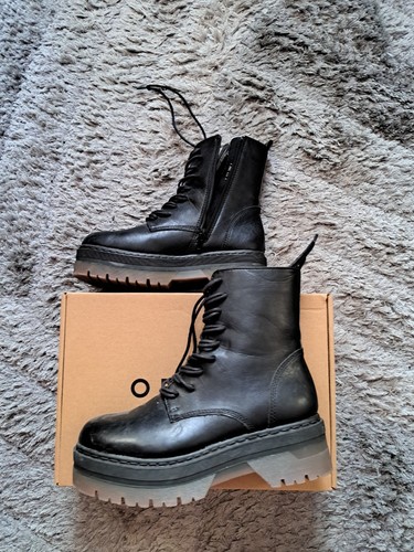 Doc style black - style,