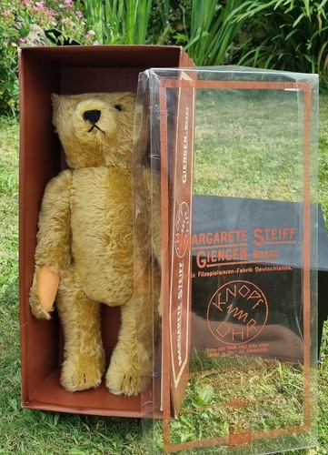 Large vintage jointed steiff - large,