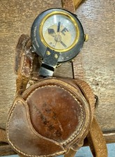 WW1 British Officers Verniers 1V Prismatic Compass In Leather Case Dated 1913 .