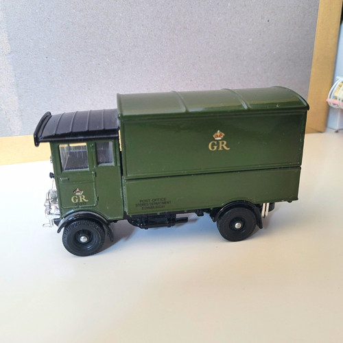 Green post office diecast - green,