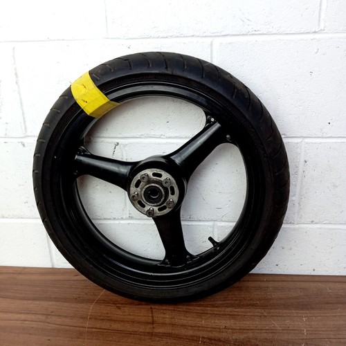 Kawasaki zr7 front wheel - kawasaki,