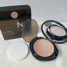 No7 Stay Perfect Compact