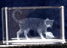 CRYSTAL LASER BLOCK CAT WITH
