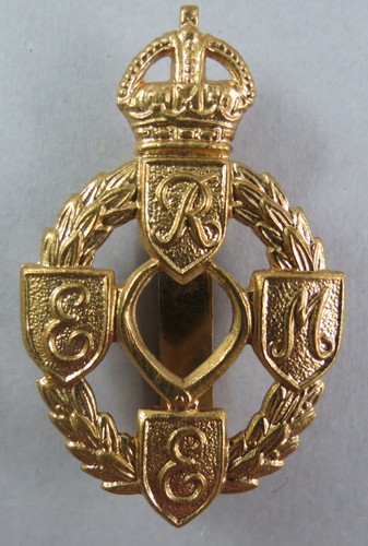 Military cap badge reme - k/c,
