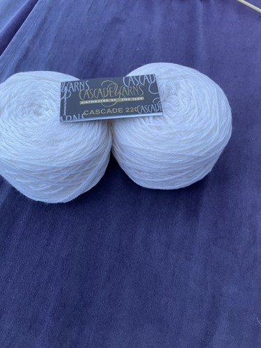 Lovely cascade 220 worsted - lovely,